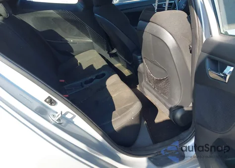 2014 Hyundai Veloster Base W/Black z USA, uszkodzony, nr VIN KMHTC6AD8EU203741